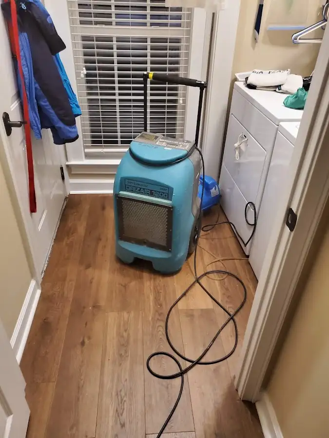 Commercial dehumidifier deployed for Flood Damage Cleanup in Valdosta
